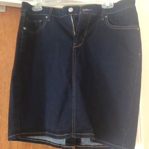 Levi’s mini skirt
